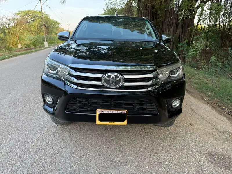 Armored Toyota Hilux Revo B6+