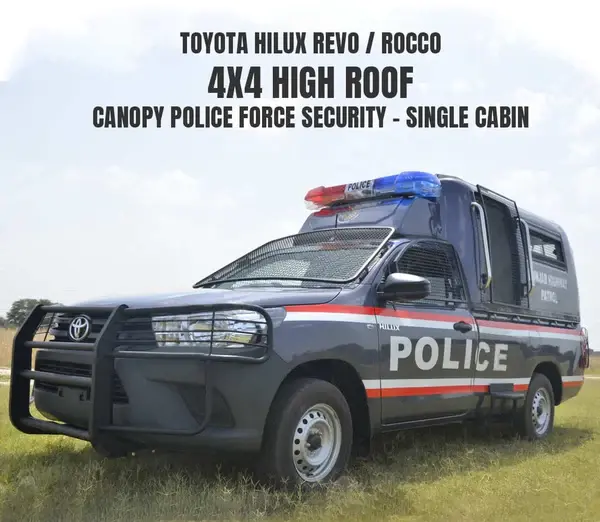 Toyota Hilux Revo escort vehicle